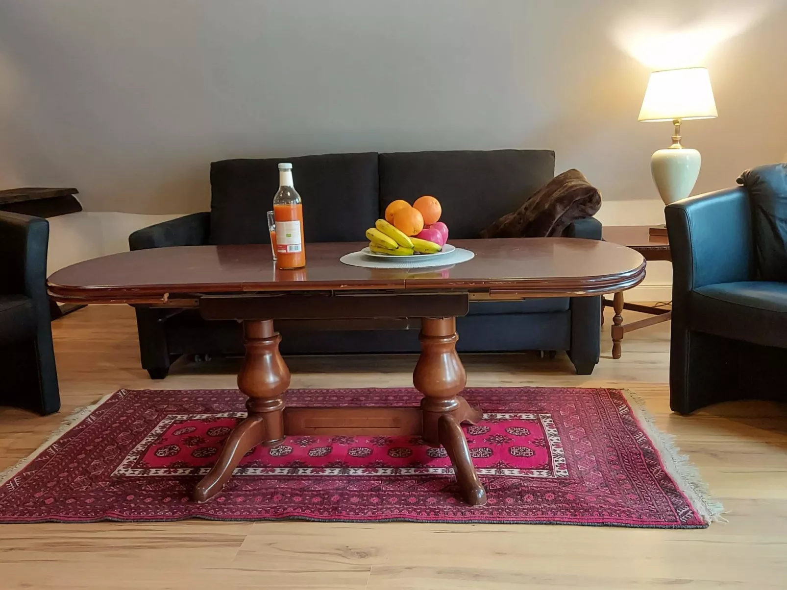 Lounge an der Kirche-Inside