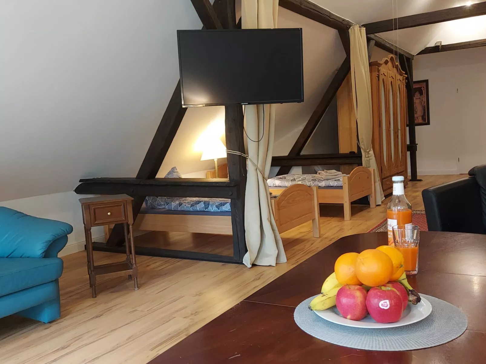 Lounge an der Kirche-Inside