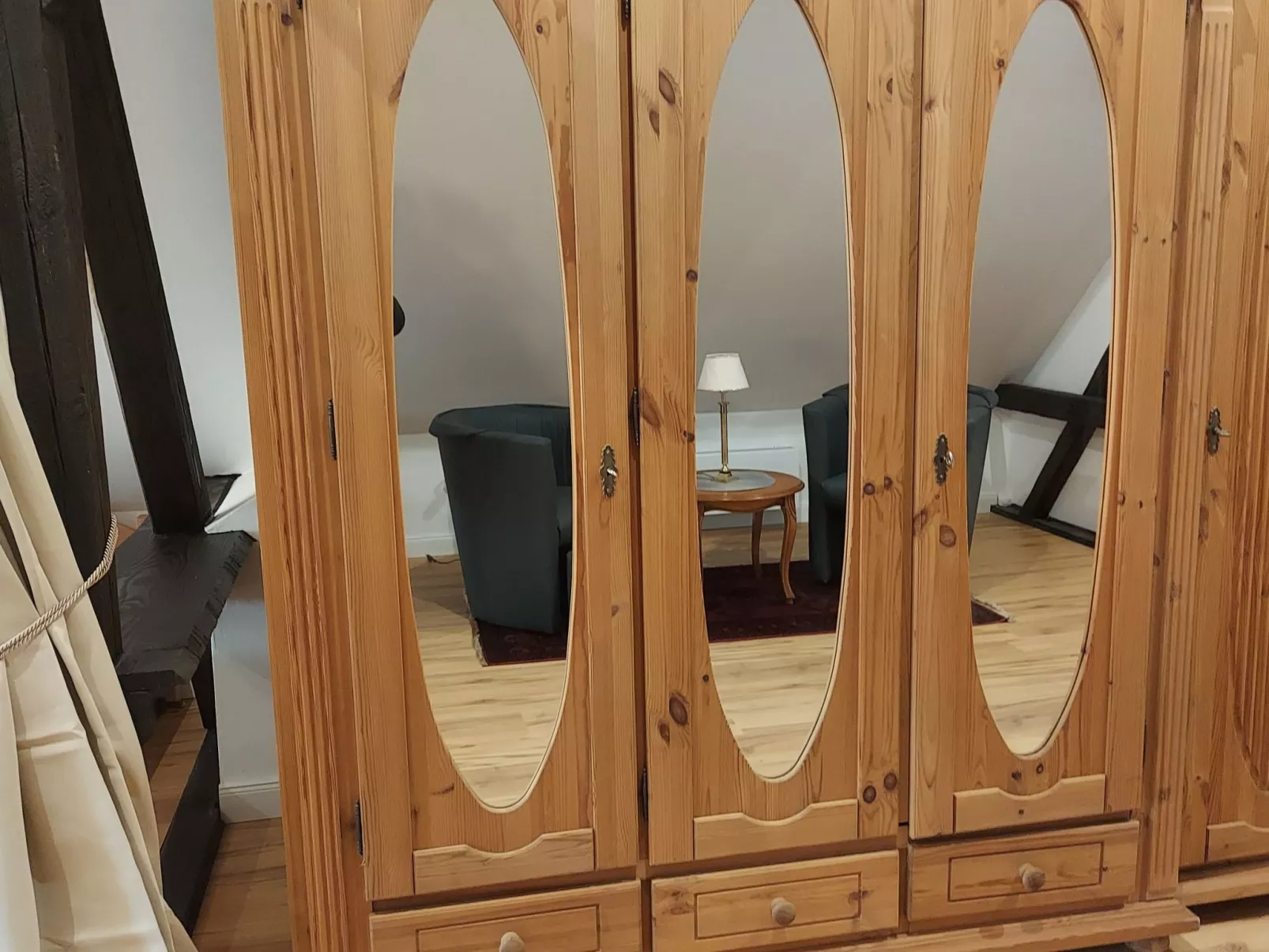 Lounge an der Kirche-Inside