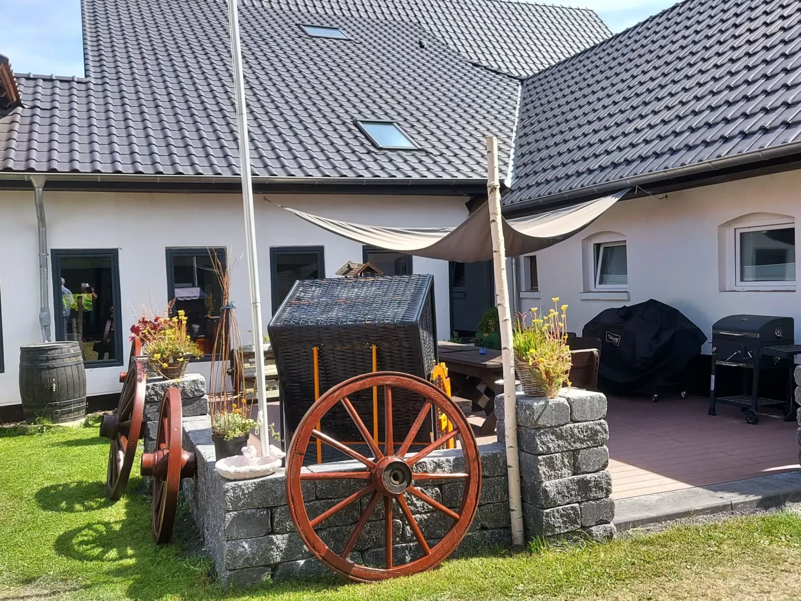 Lounge an der Kirche-Outside
