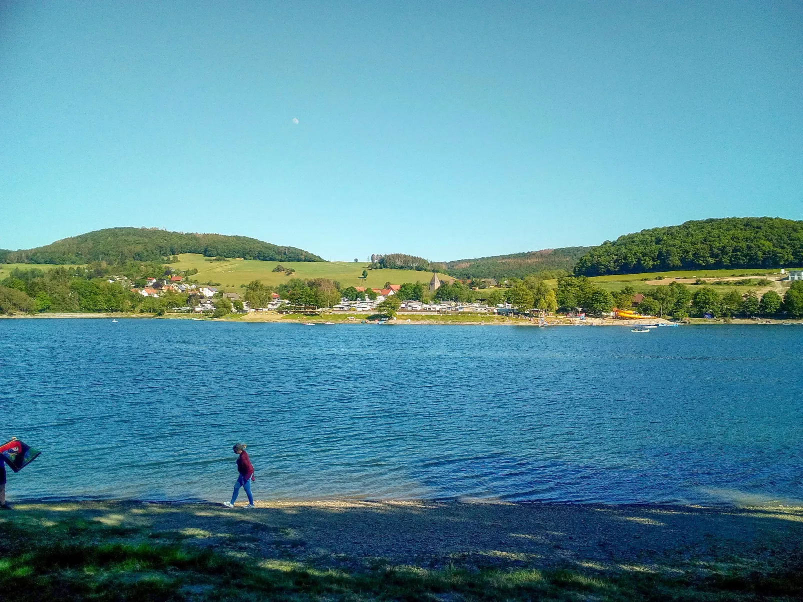 Neles Kate am Diemelsee-Draußen