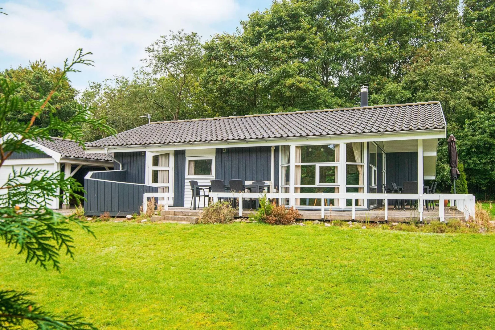 Refuge lumineux a Silkeborg-By Traum