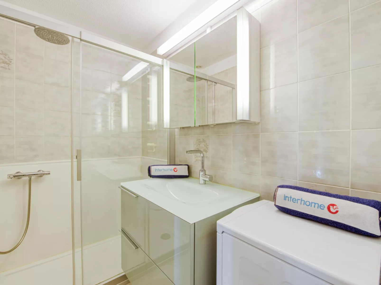 Le Palazzo del Mar-Inside