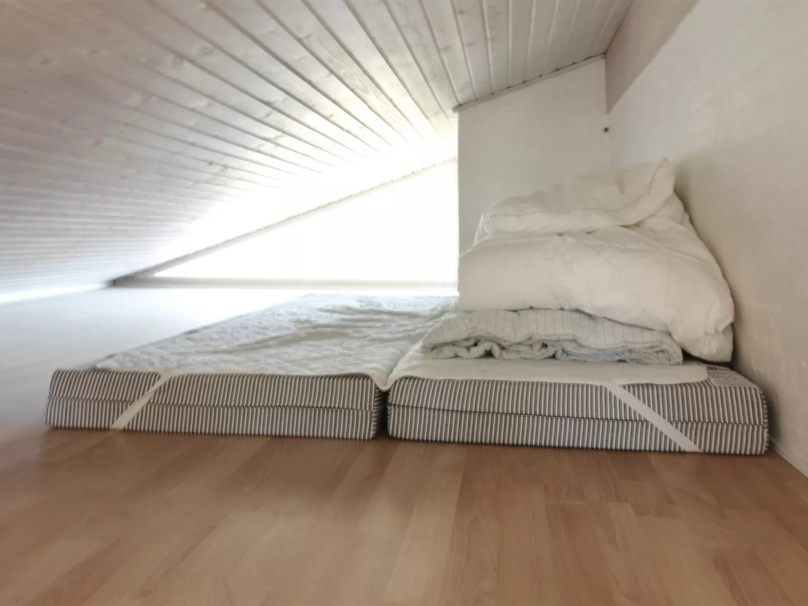 "Aponi" - 400m from the sea-Inside