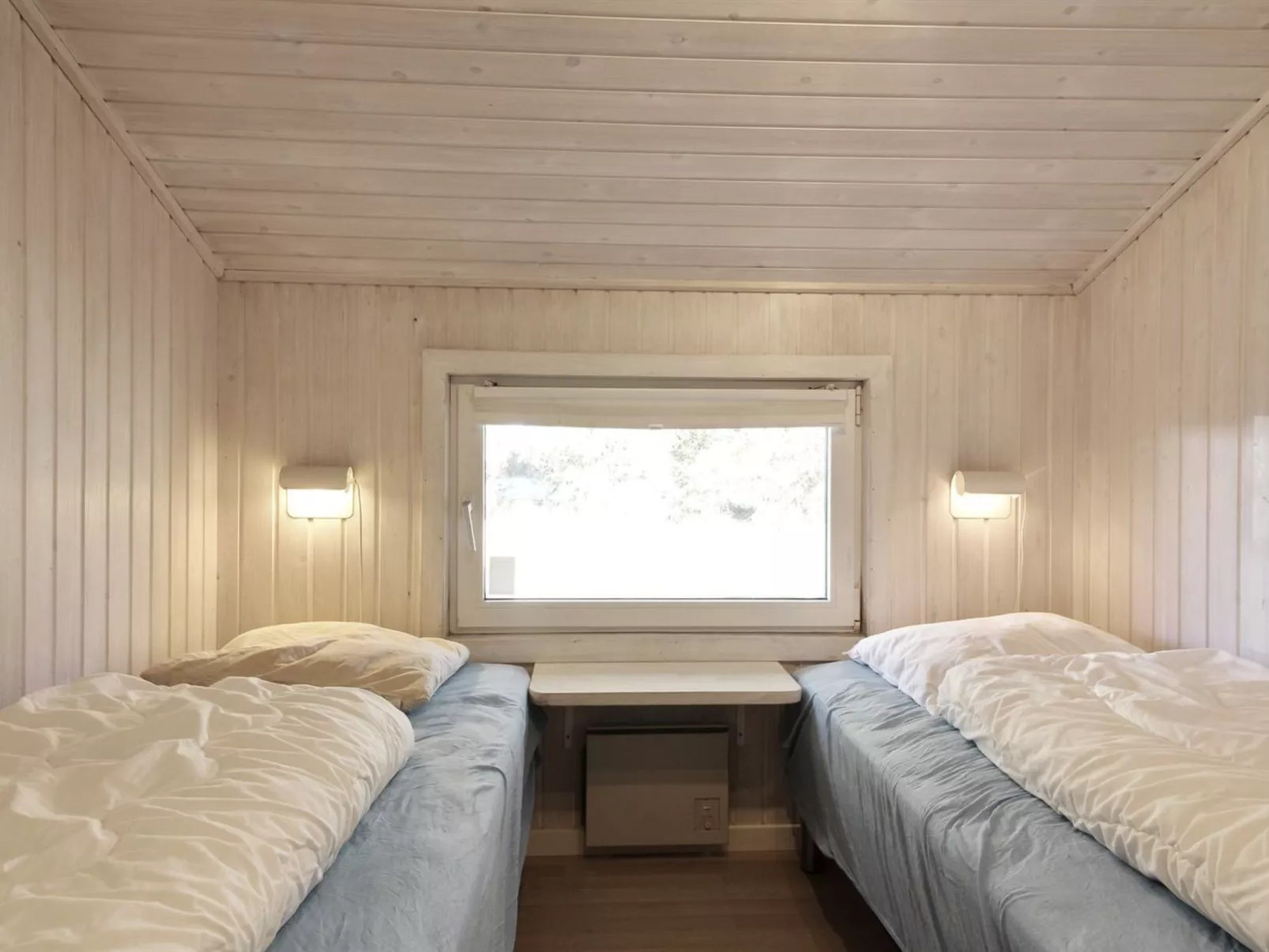 "Aponi" - 400m from the sea-Inside