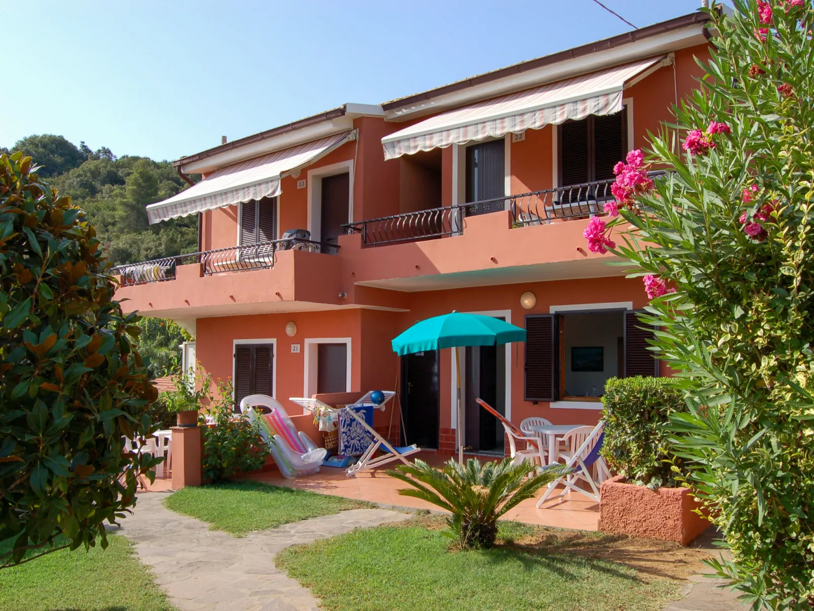 Villa Franca-Outside