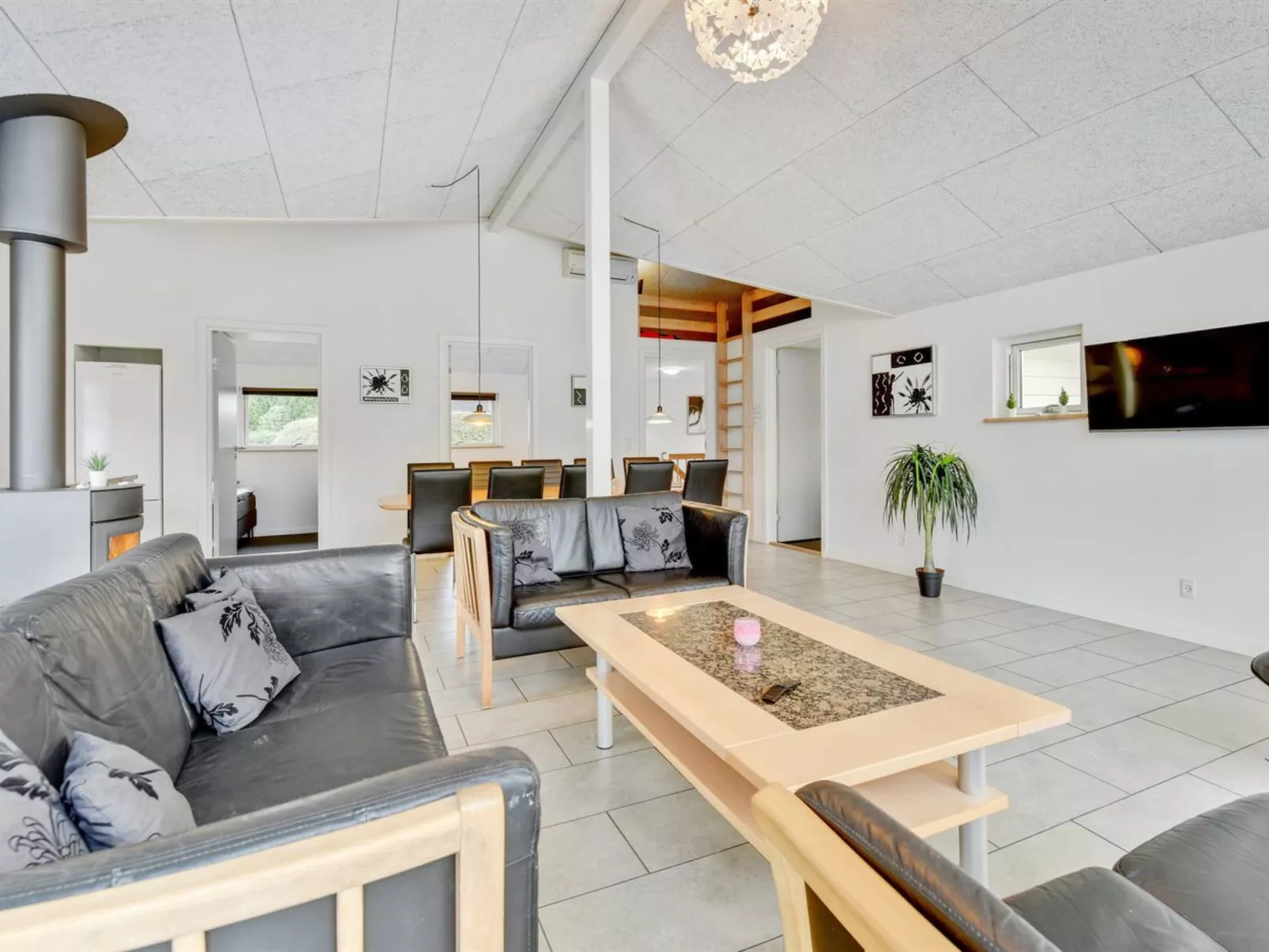 "Cara" - 200m from the sea-Inside