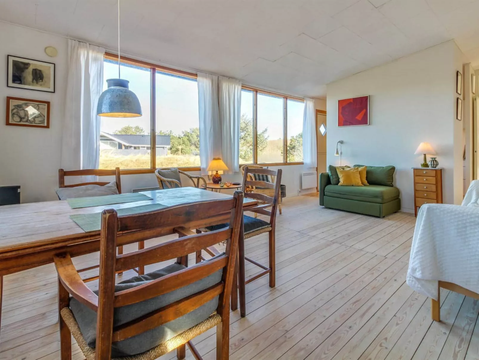 "Jules" - 300m from the sea-Drinnen