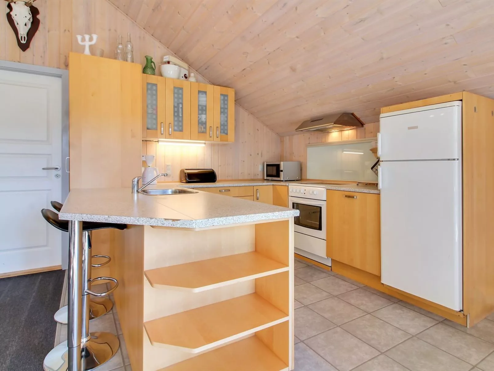 "Sanelma" - 900m from the sea-Inside
