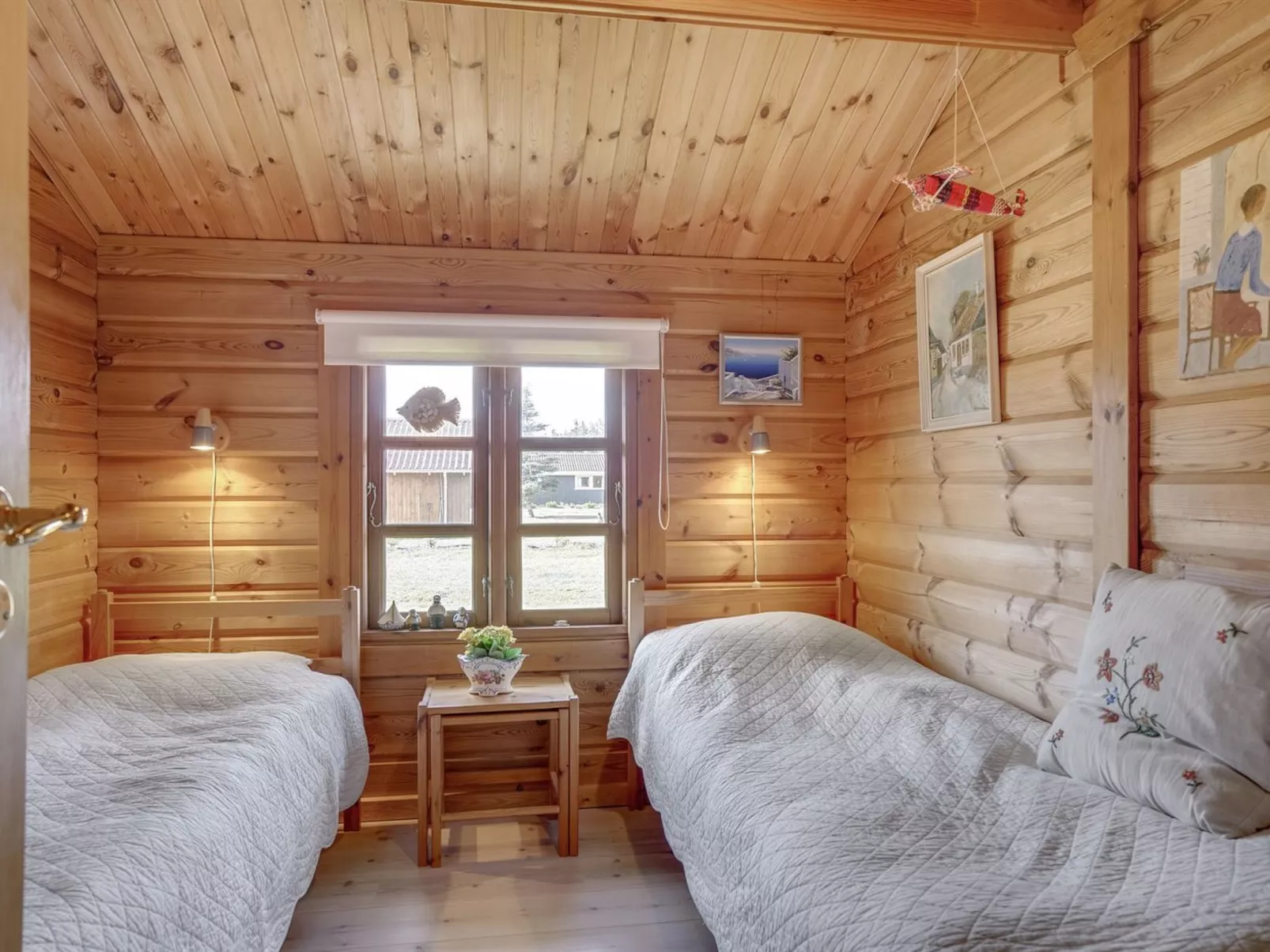 "Awarth" - 500m from the sea-Inside