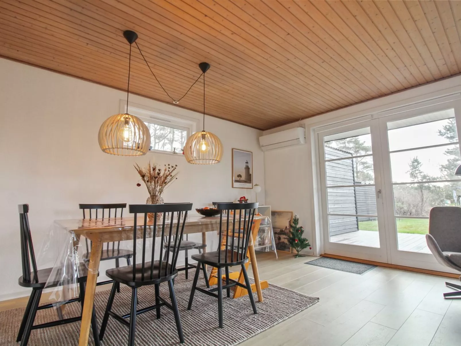 "Peadda" - 150m from the sea-Inside