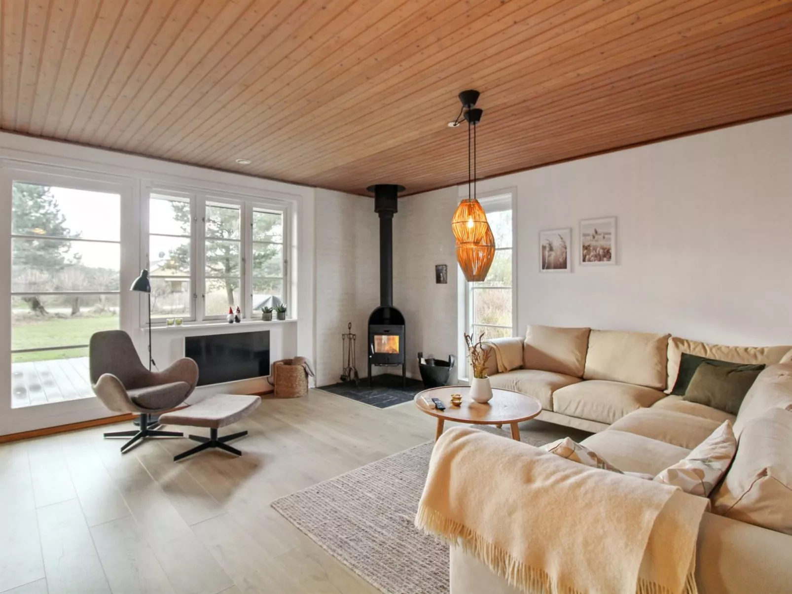 "Peadda" - 150m from the sea-Inside