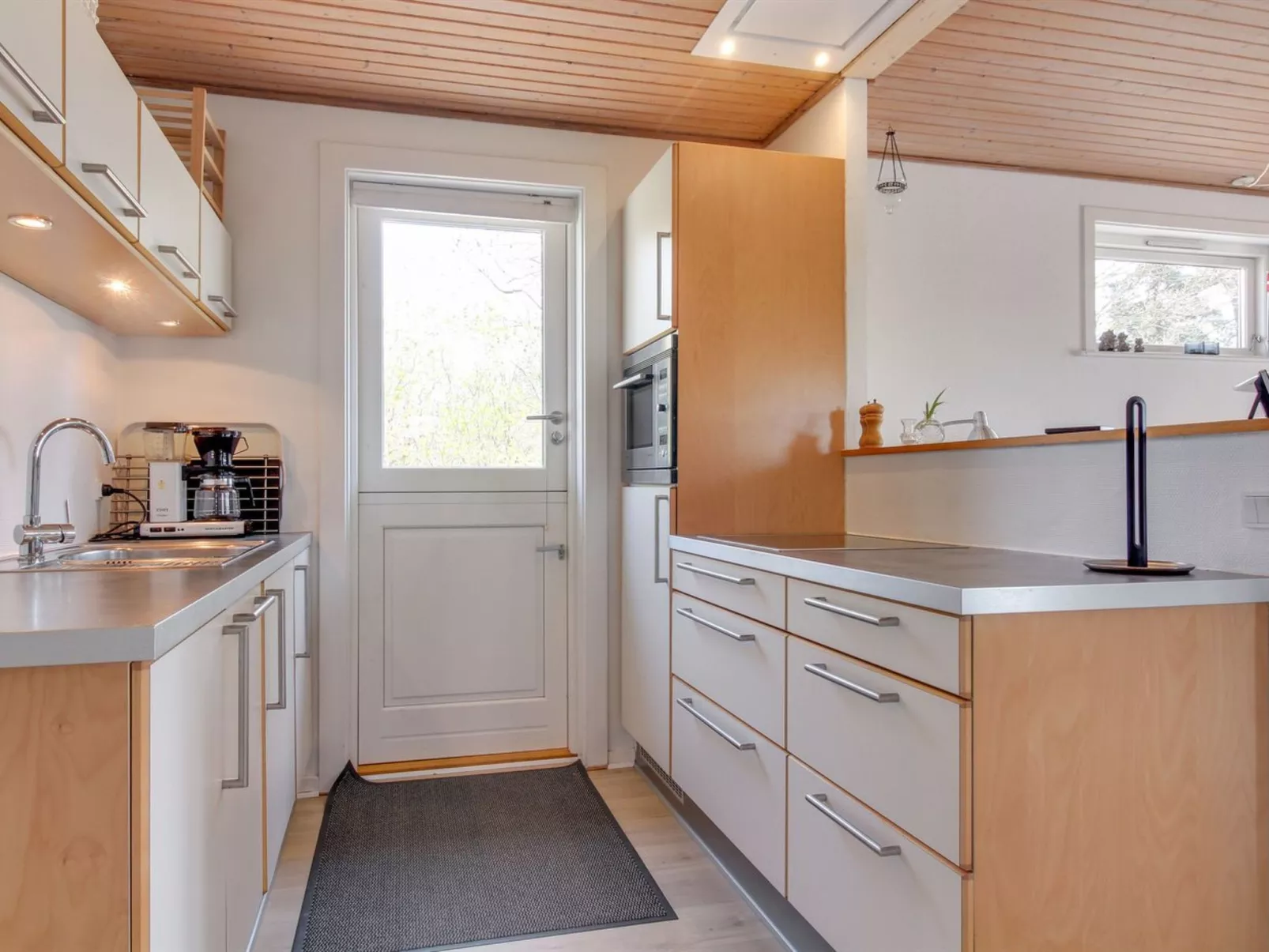 "Peadda" - 150m from the sea-Inside