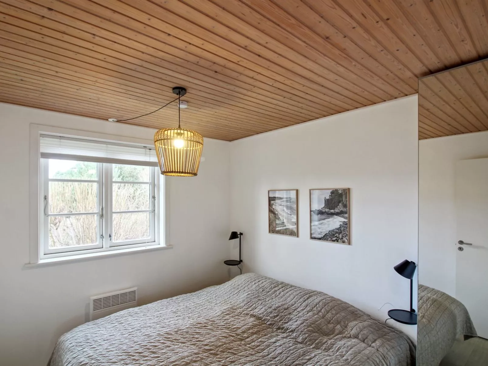"Peadda" - 150m from the sea-Inside