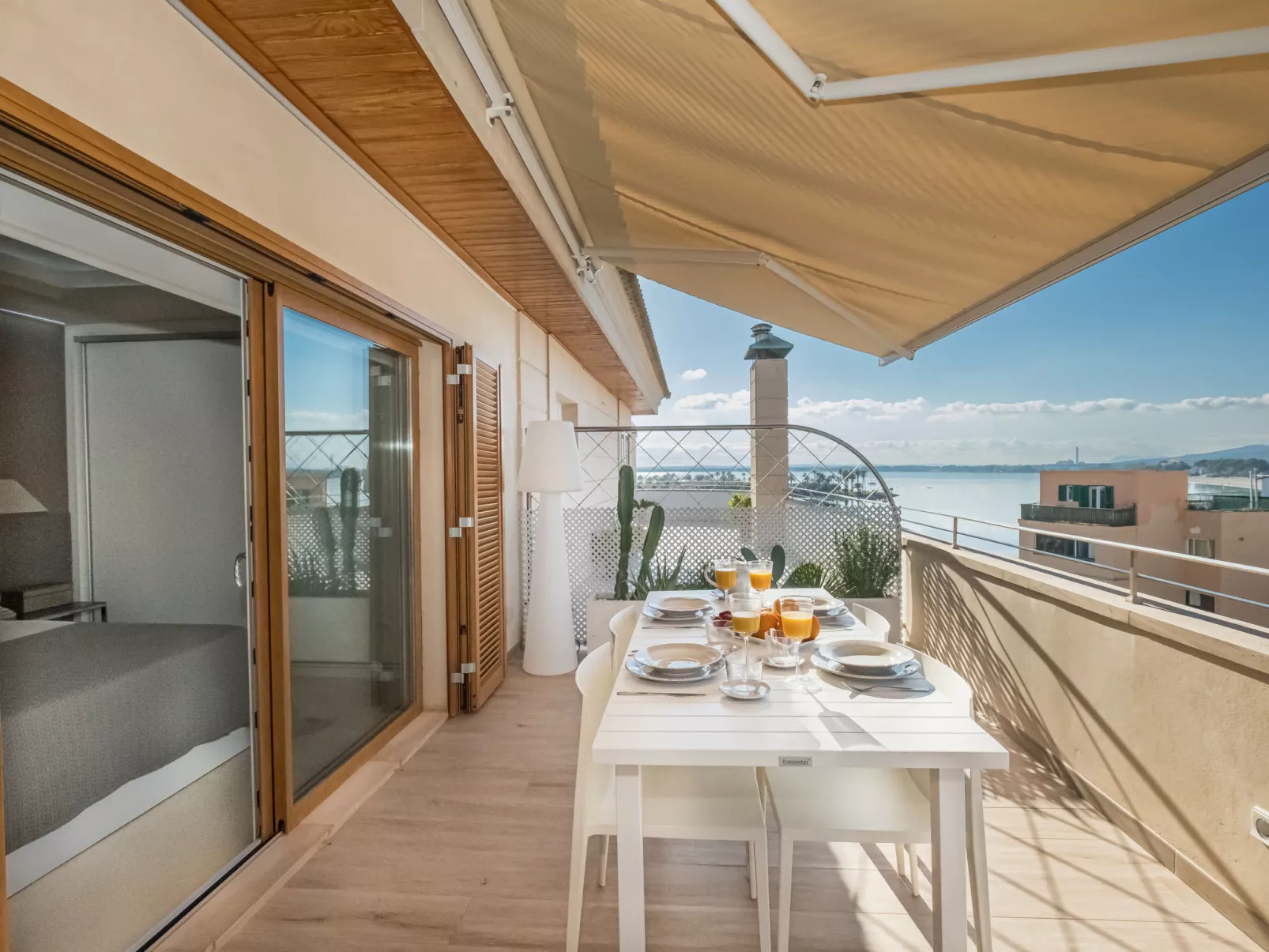 Attic Sea Views-Outside