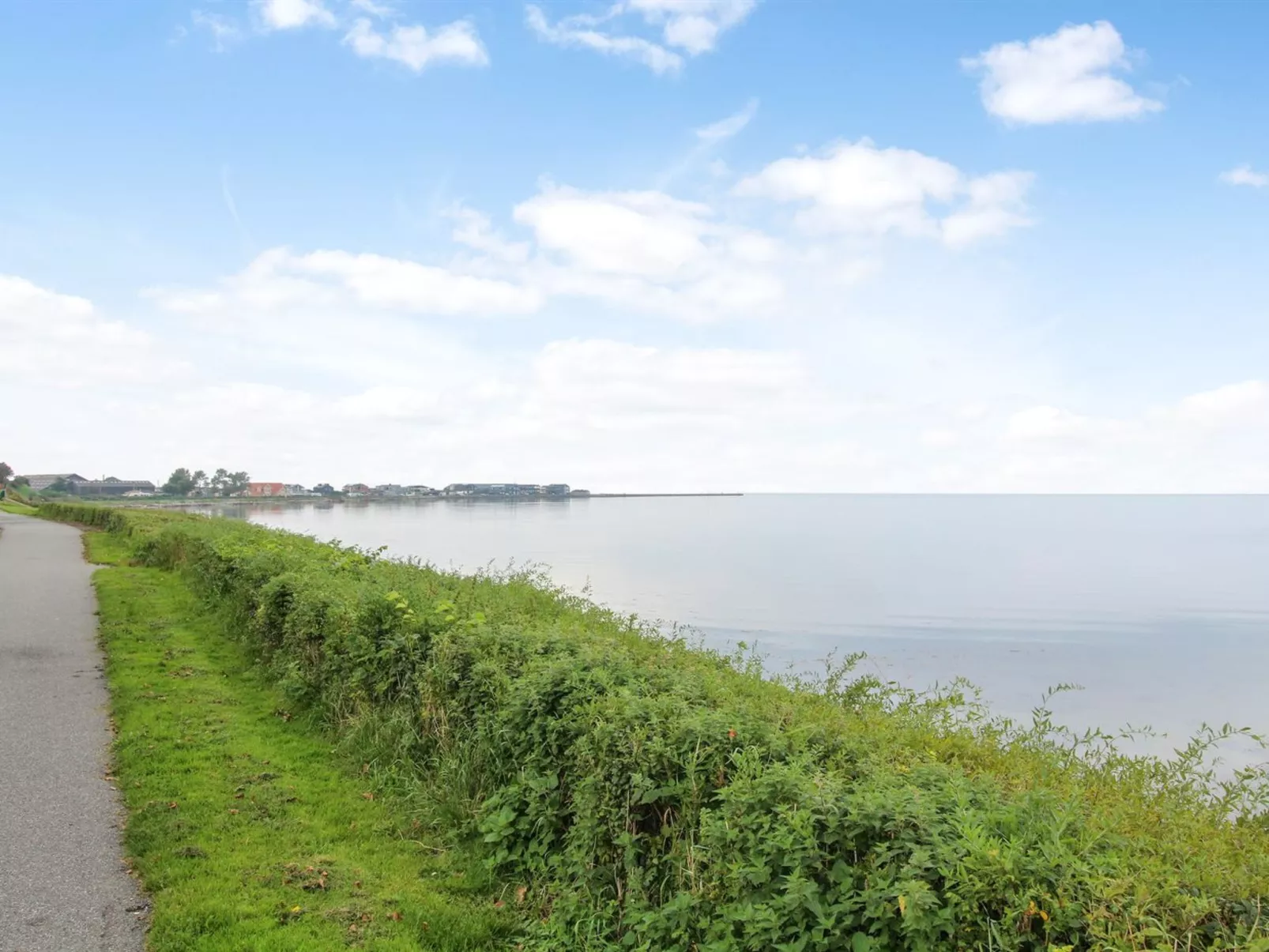 "Emira" - 50m from the sea-Outside