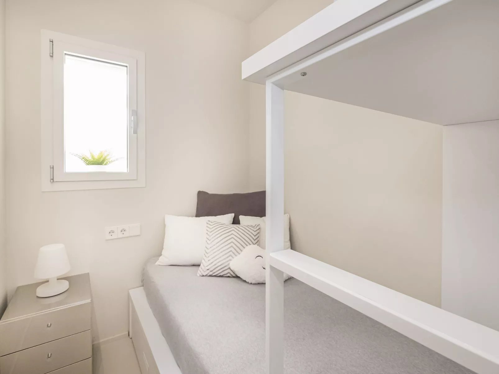 Attic Sea Views-Inside