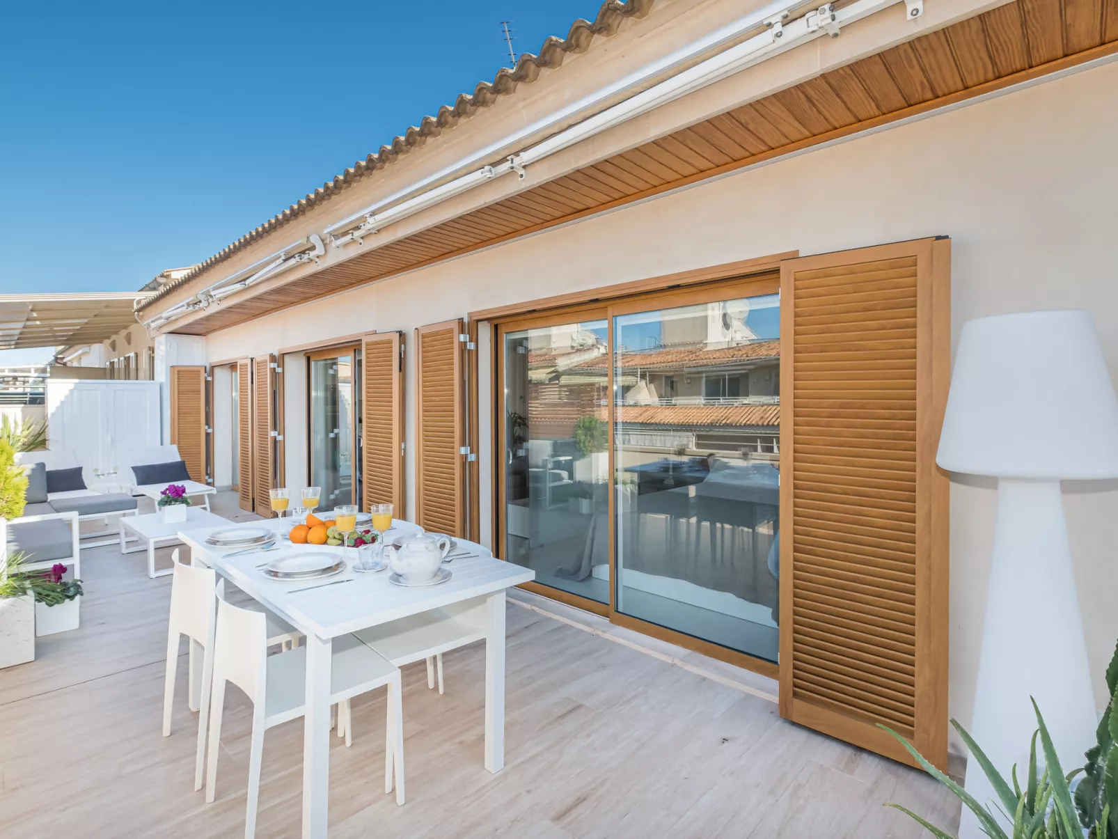 Attic Sea Views-Outside