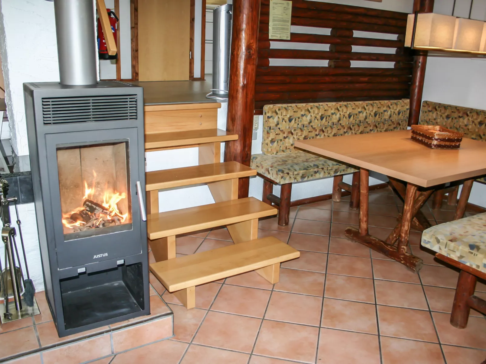 Am Sternberg 97-Inside