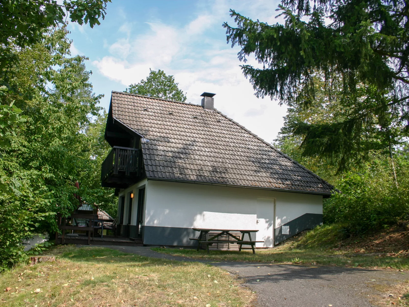 Sorgenfrei-Outside