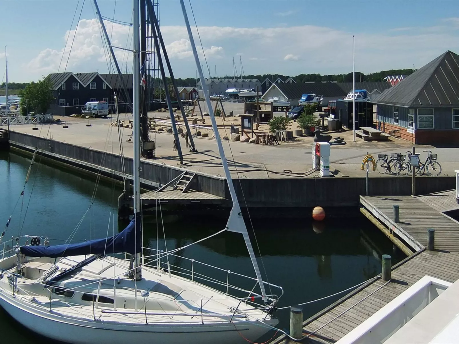"Knud" - 2m from the sea-Outside
