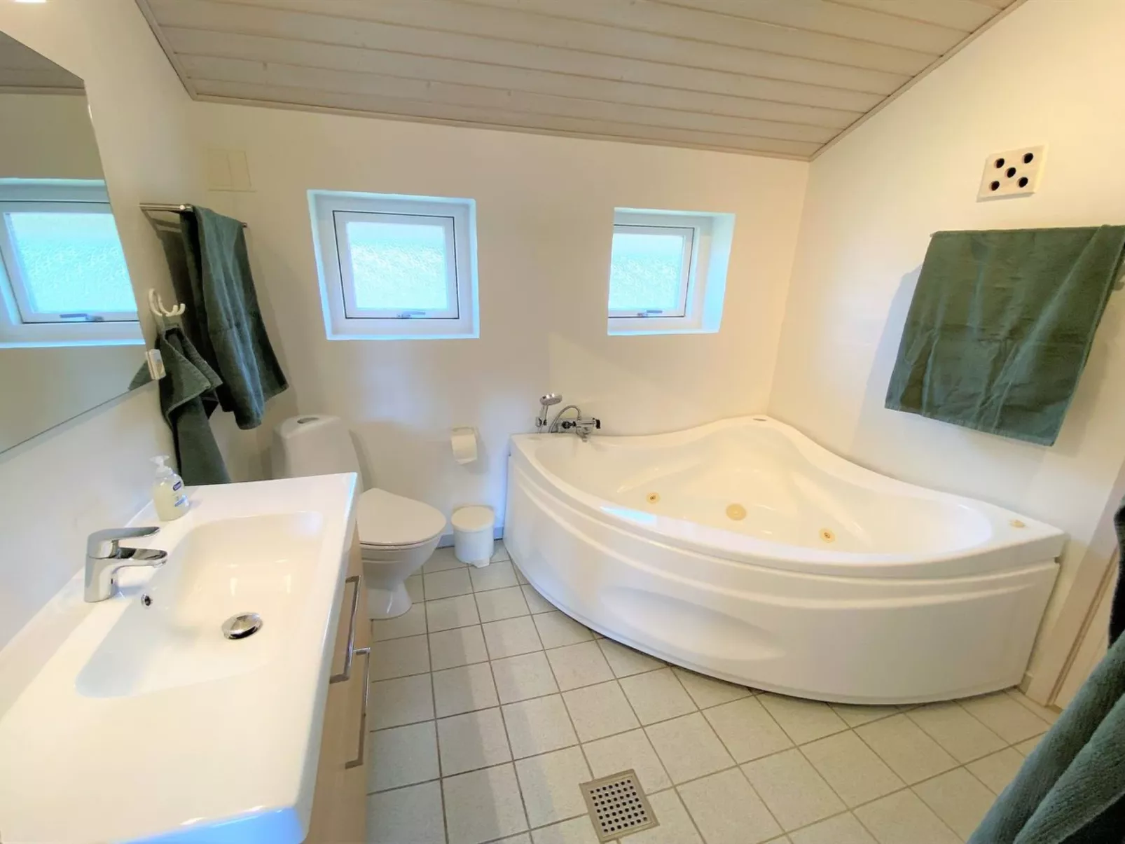 "Salla" - 1.2km from the sea-Inside