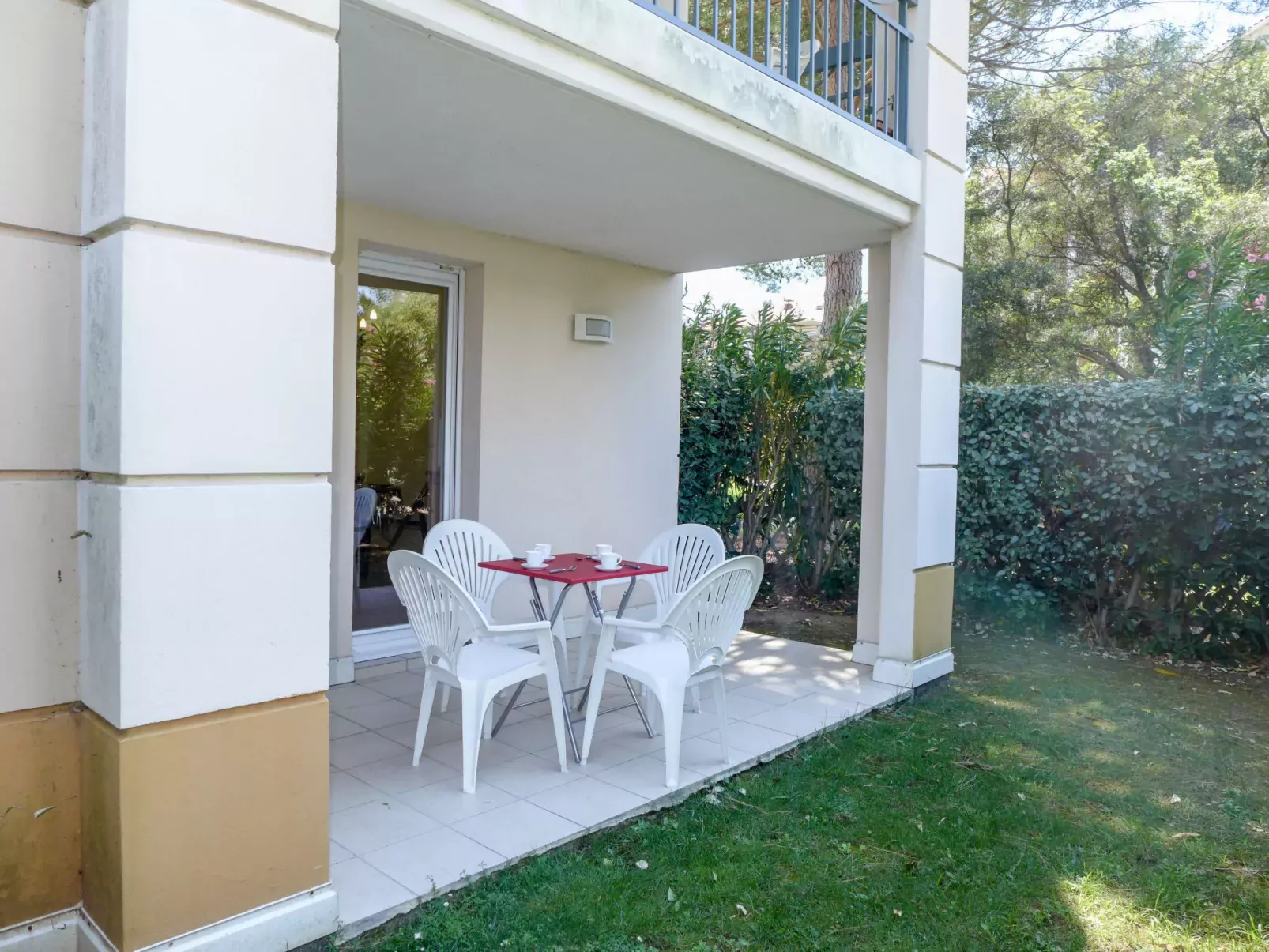 Le Grand Parc-Outside