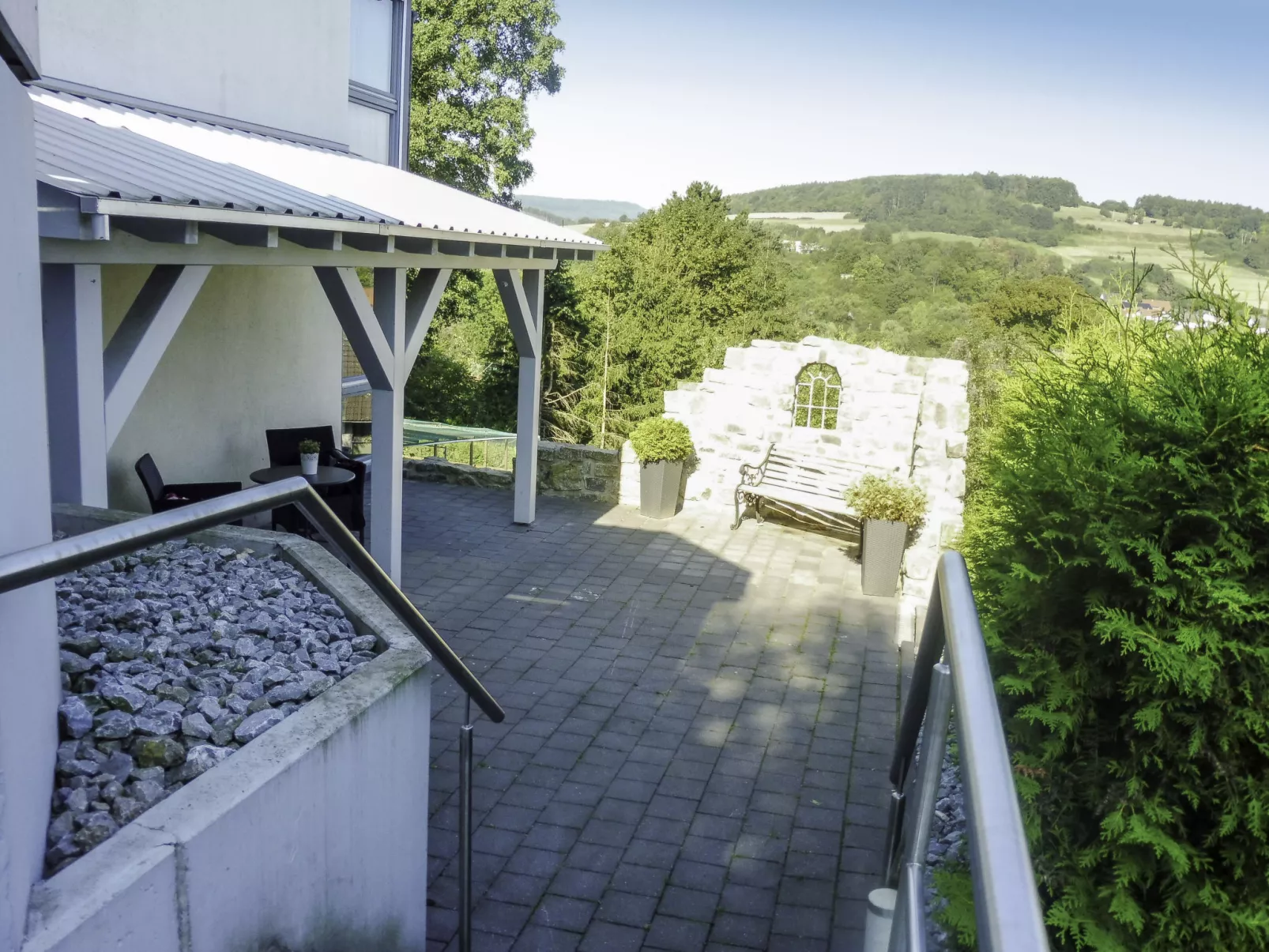 Am Kirchberg-Outside