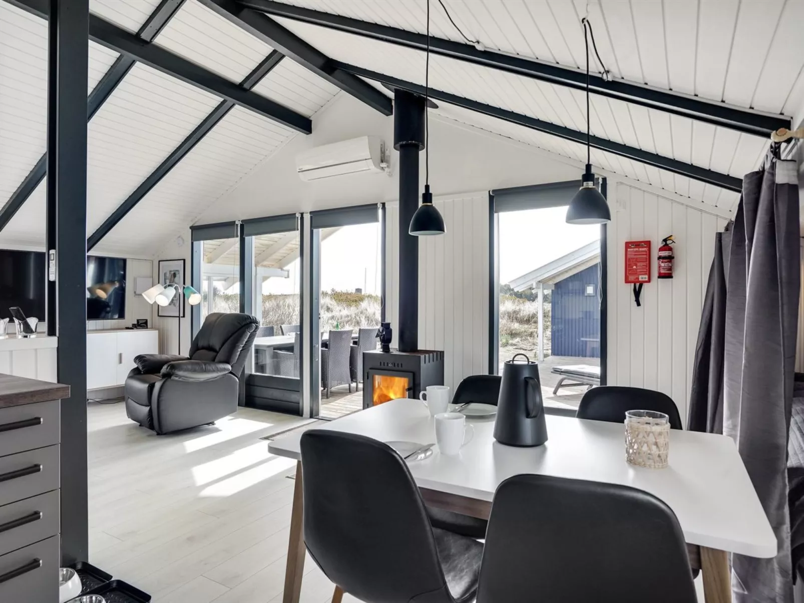 "Asalonis" - 250m from the sea-Inside