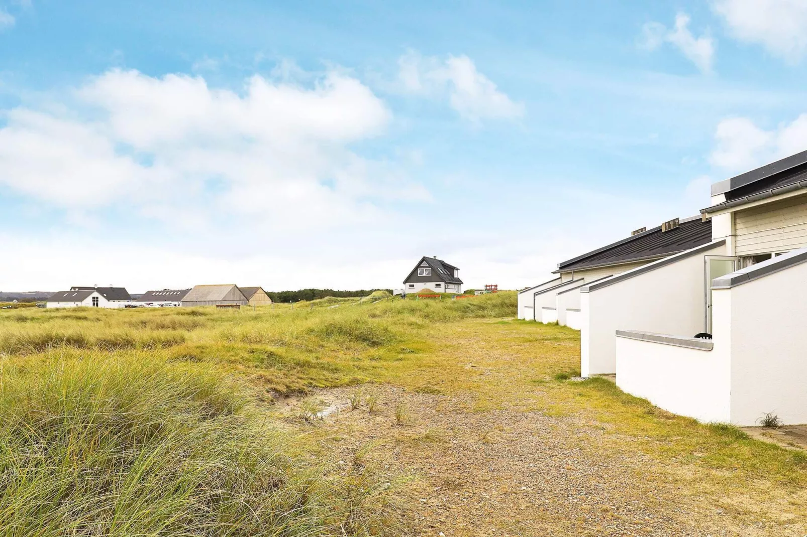Seaside Serenity in TAYsinge-By Traum-View