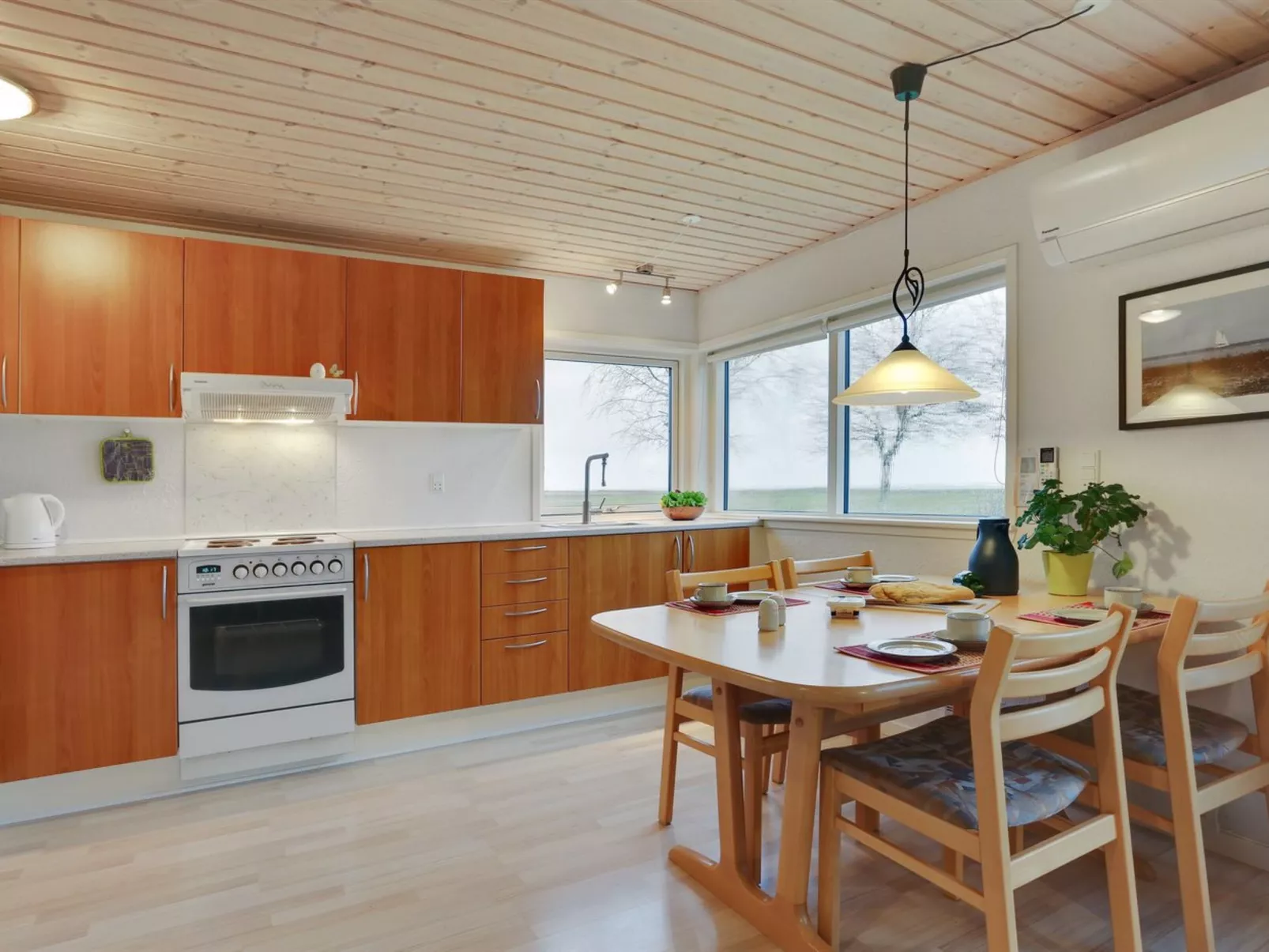"Rayla" - 150m from the sea-Inside