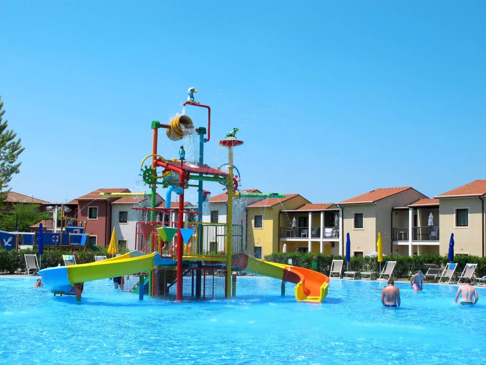 Belvedere Village-Outside