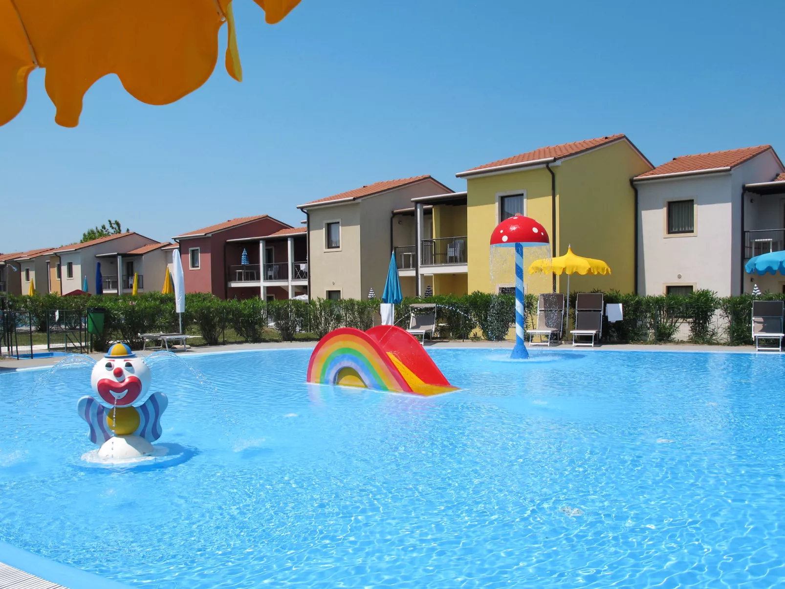 Belvedere Village-Outside