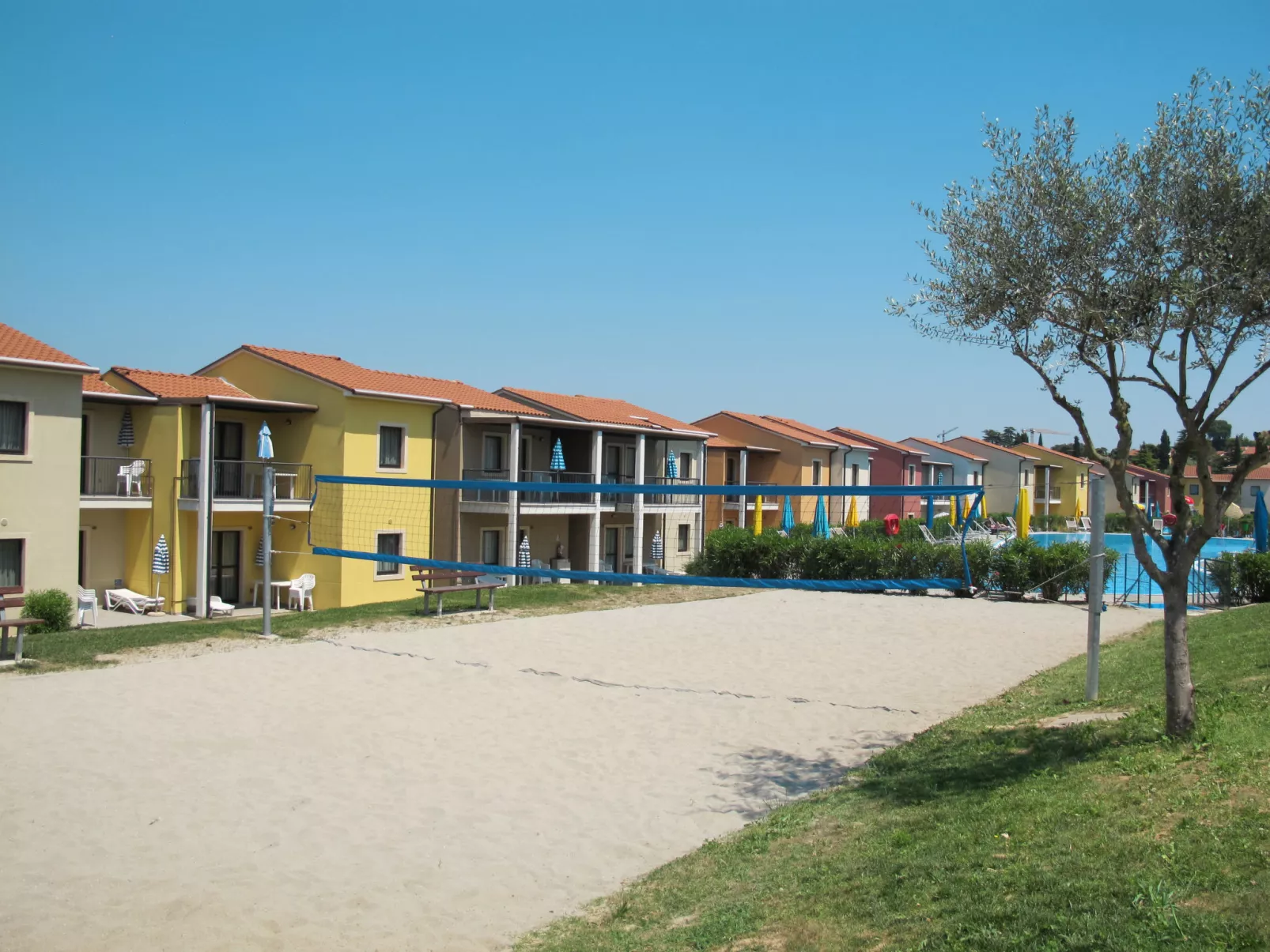 Belvedere Village-Outside