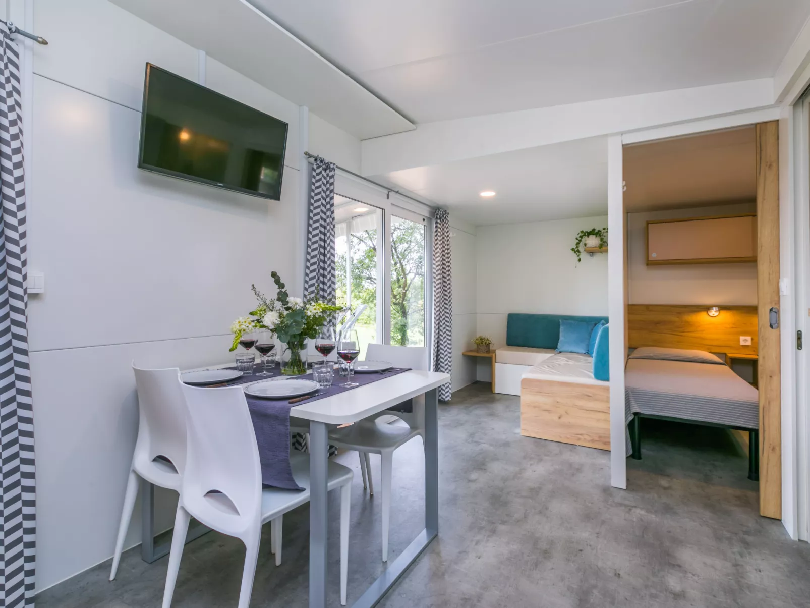 Adria Home (GDO203)-Inside