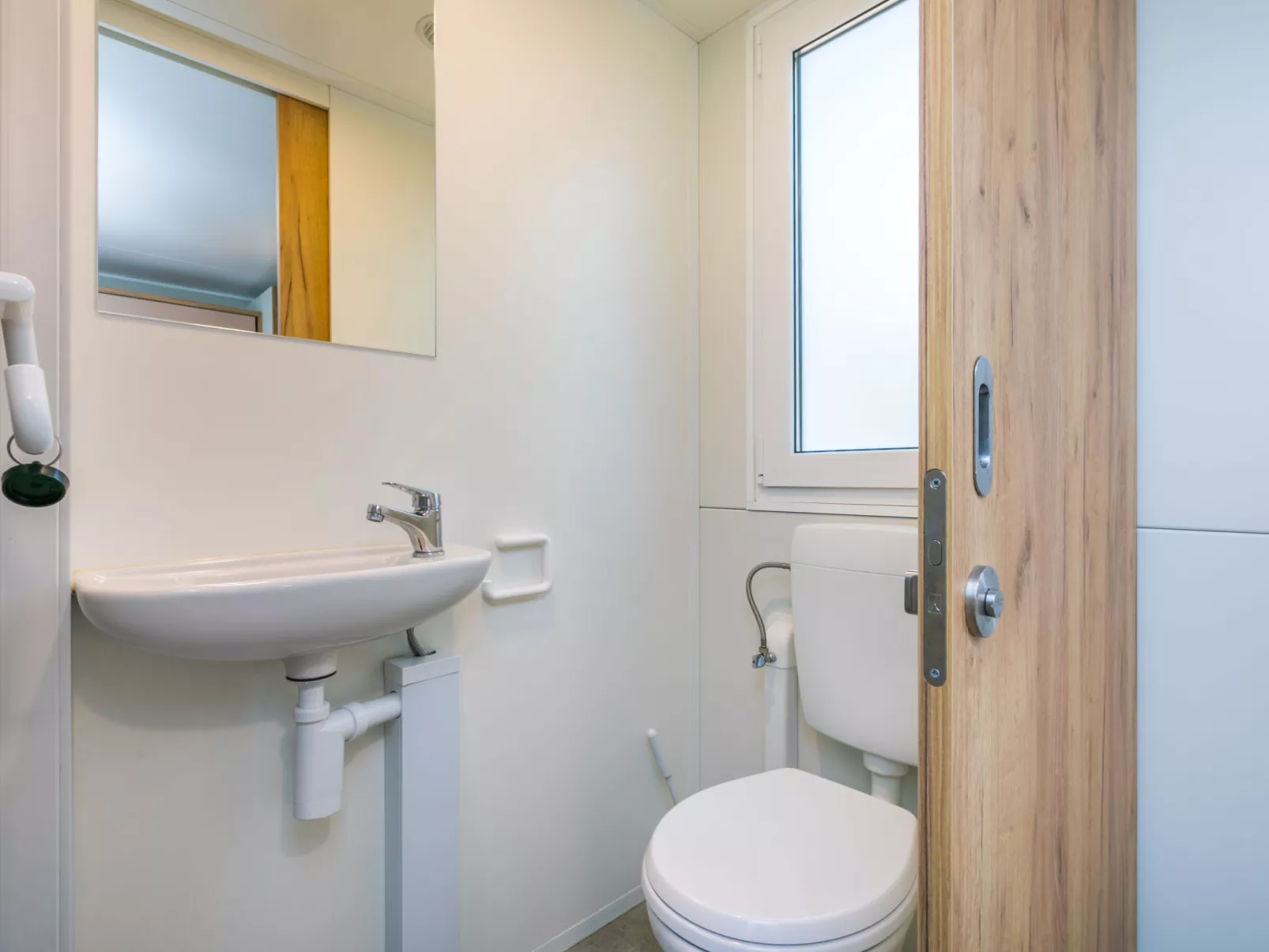 Adria Home (GDO203)-Inside