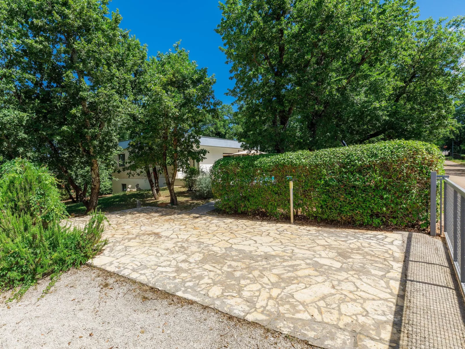 Villa Frleti-Dehors