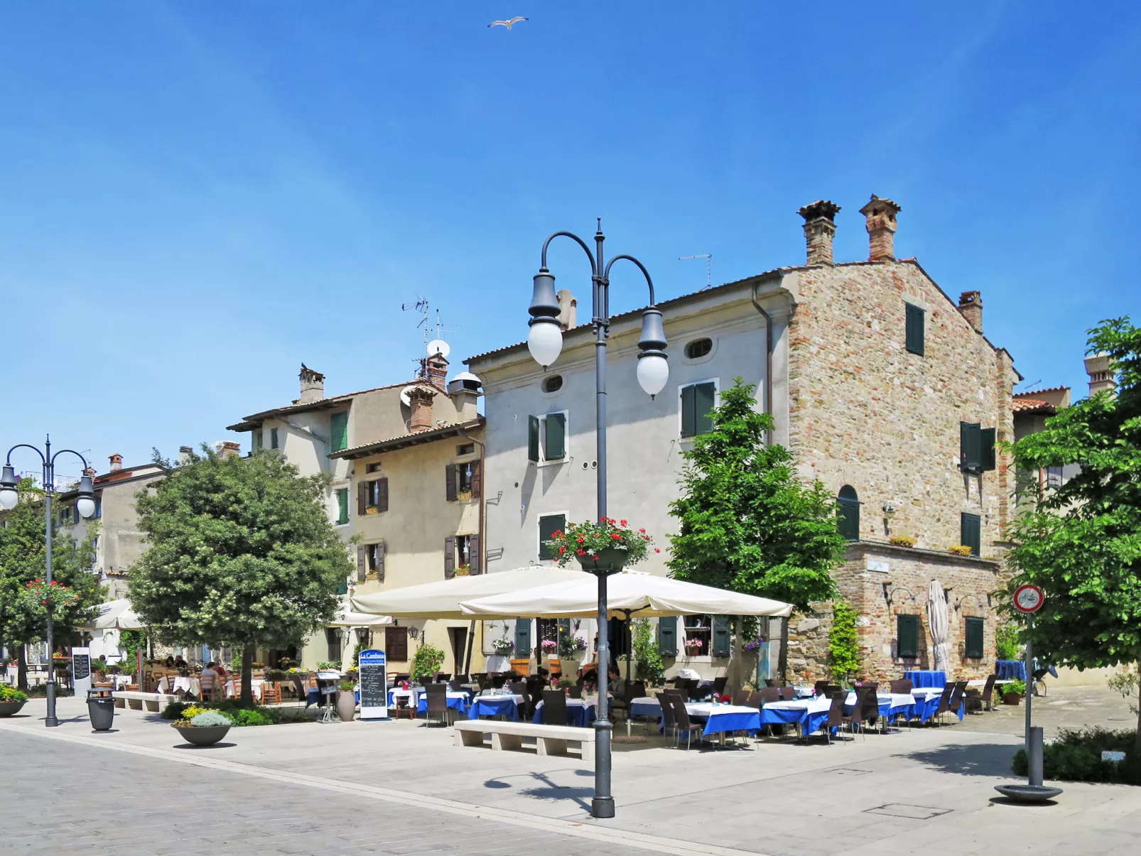 Adria Home (GDO203)-Area
