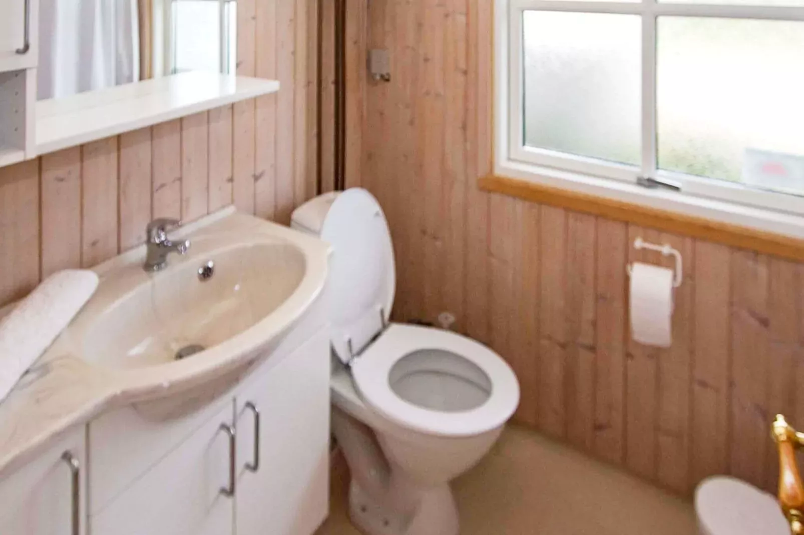 4 person holiday home in Frøstrup-Indoor