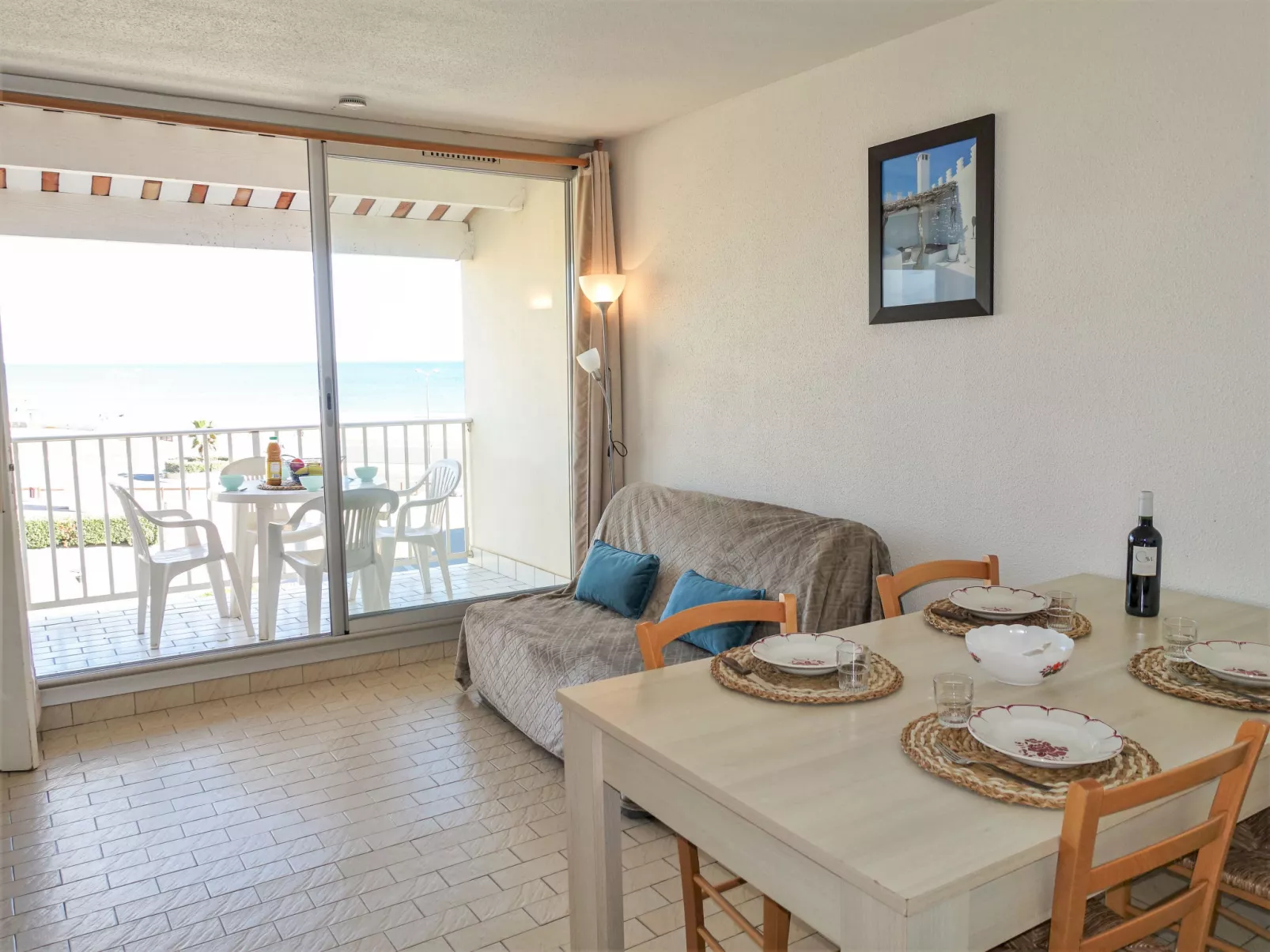 Les Balcons de la Méditerranée-Inside