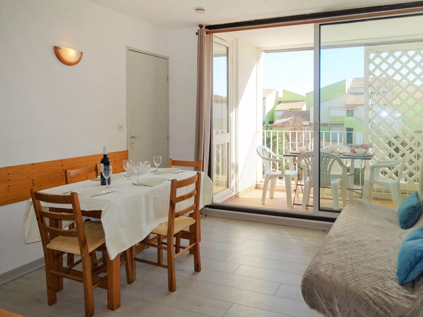 Les Balcons de la Méditerranée-Inside