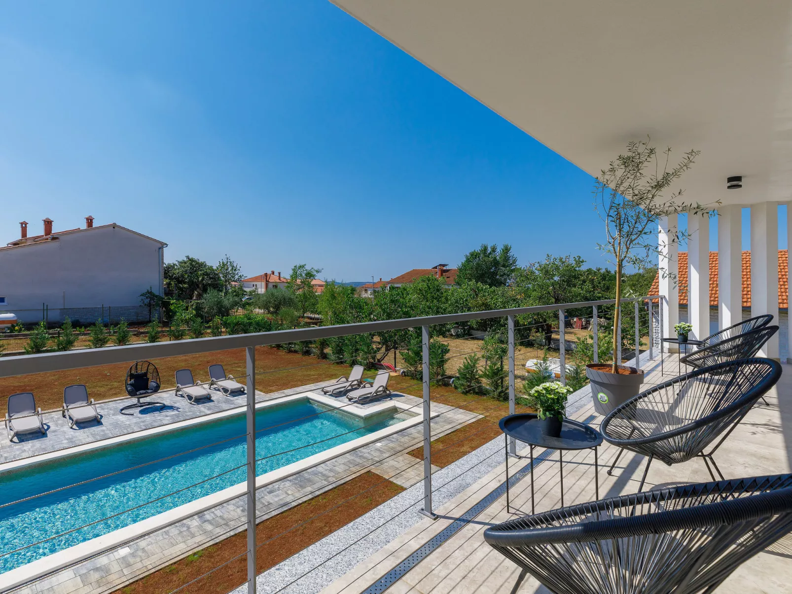 Villa Essea-Dehors