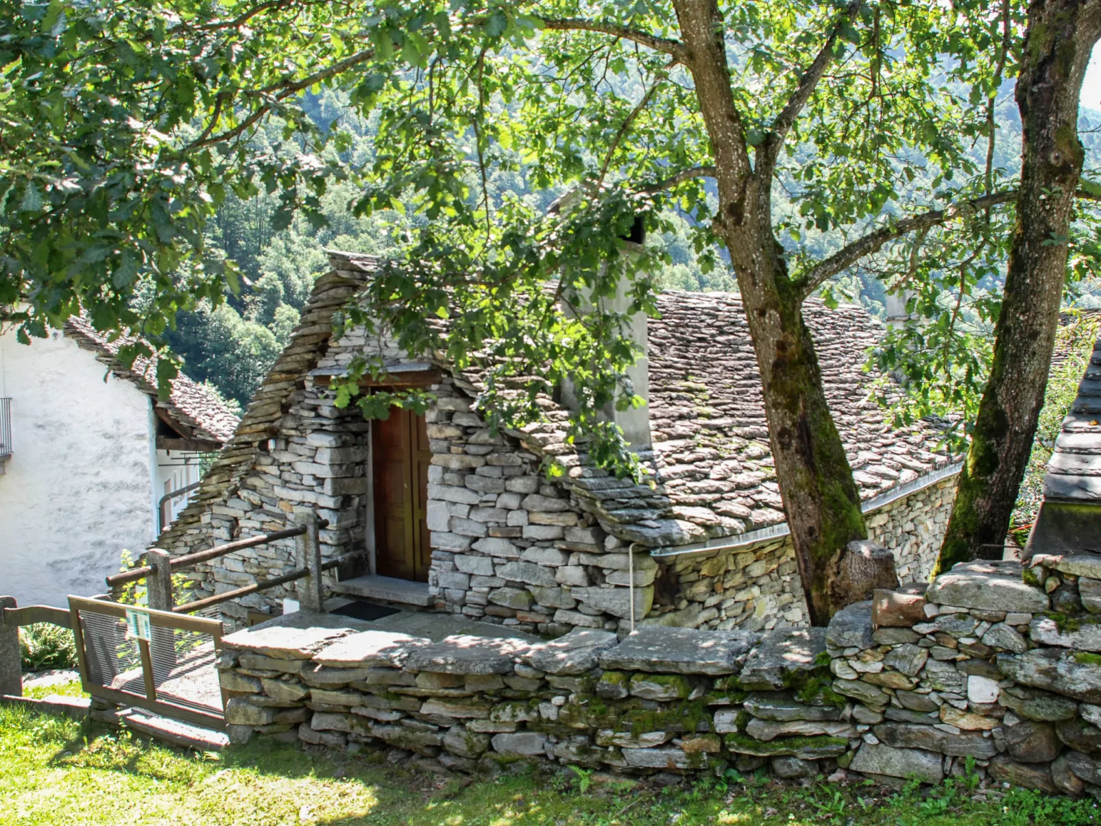 La Formighera-Outside