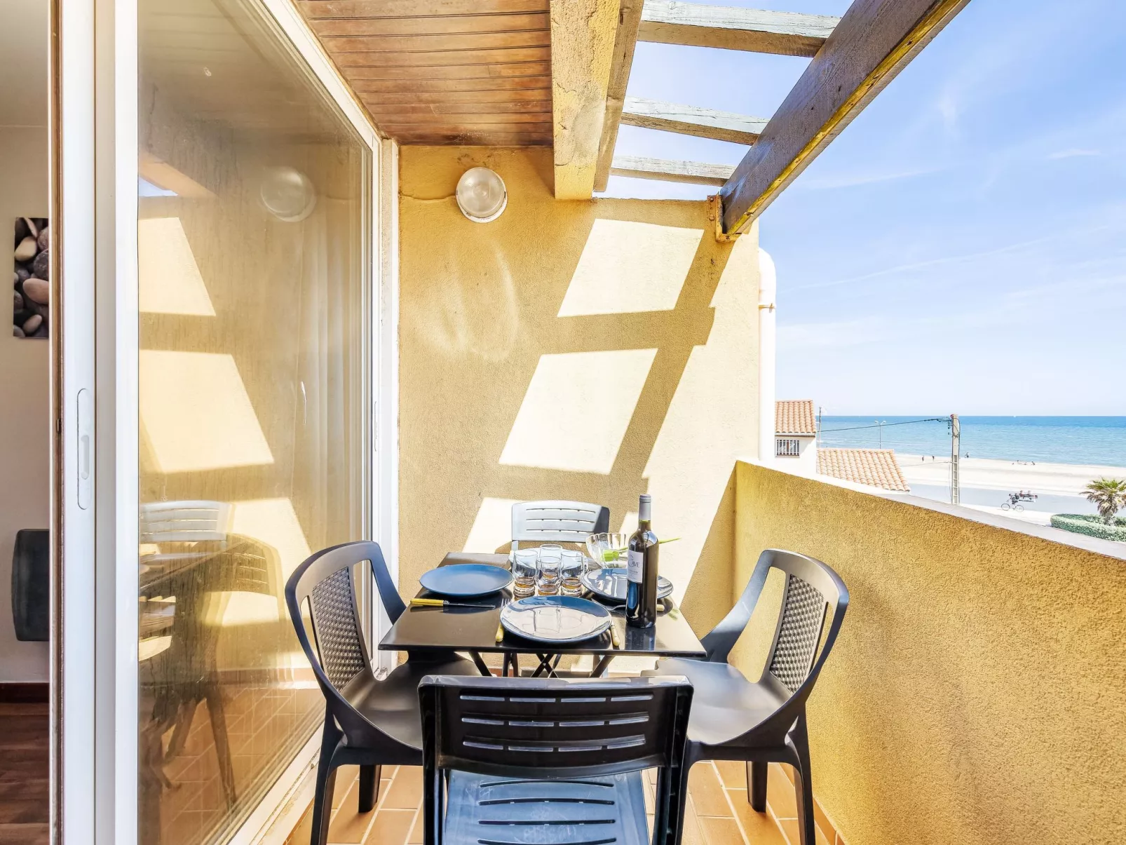 Les Balcons de la Méditerranée-Outside