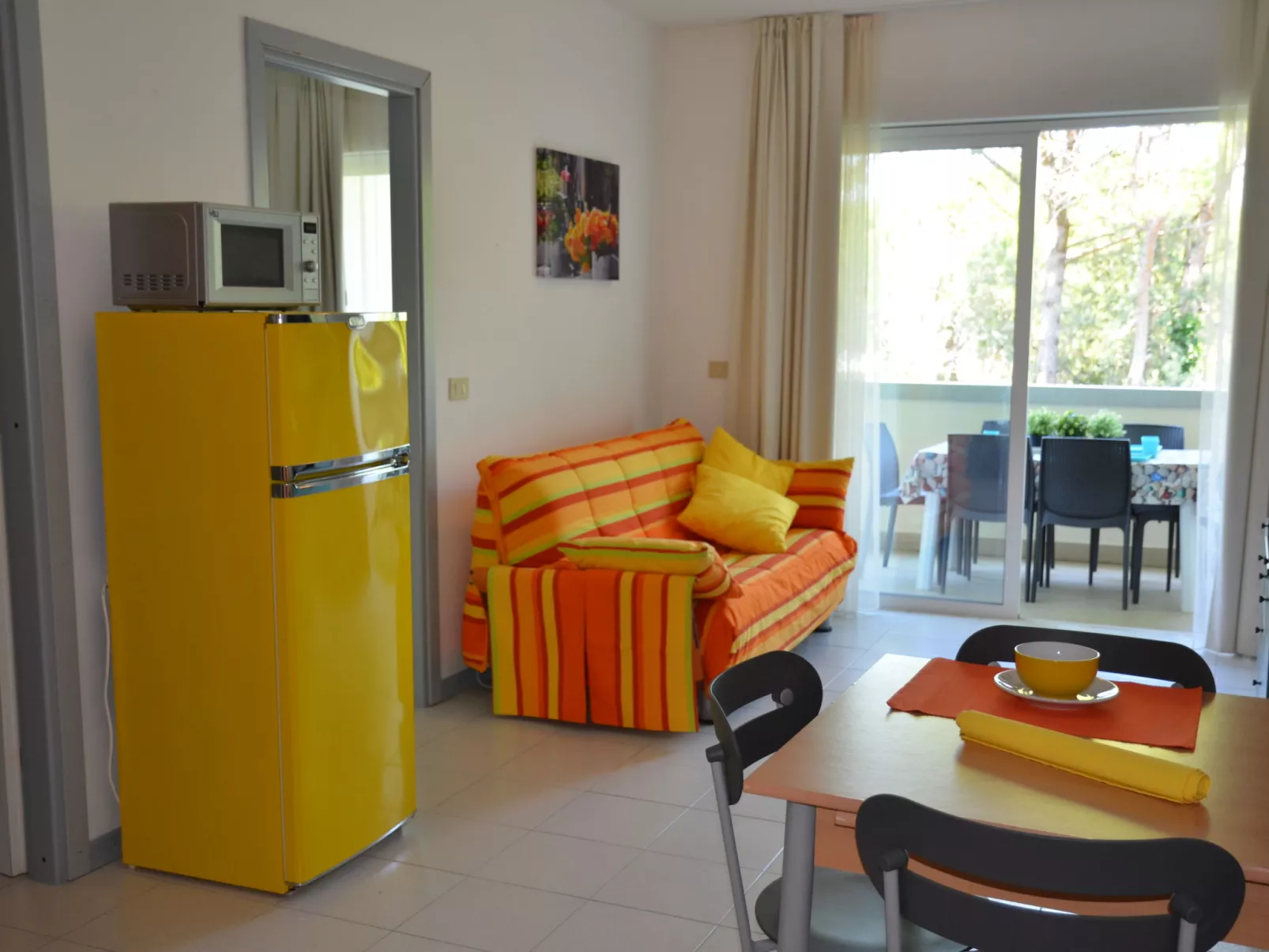 Residence Pinewood-Inside