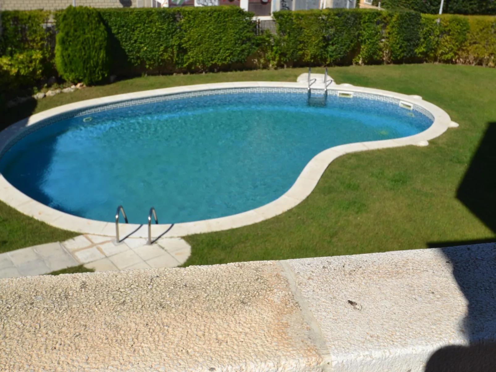 Montserrada 2-Outside