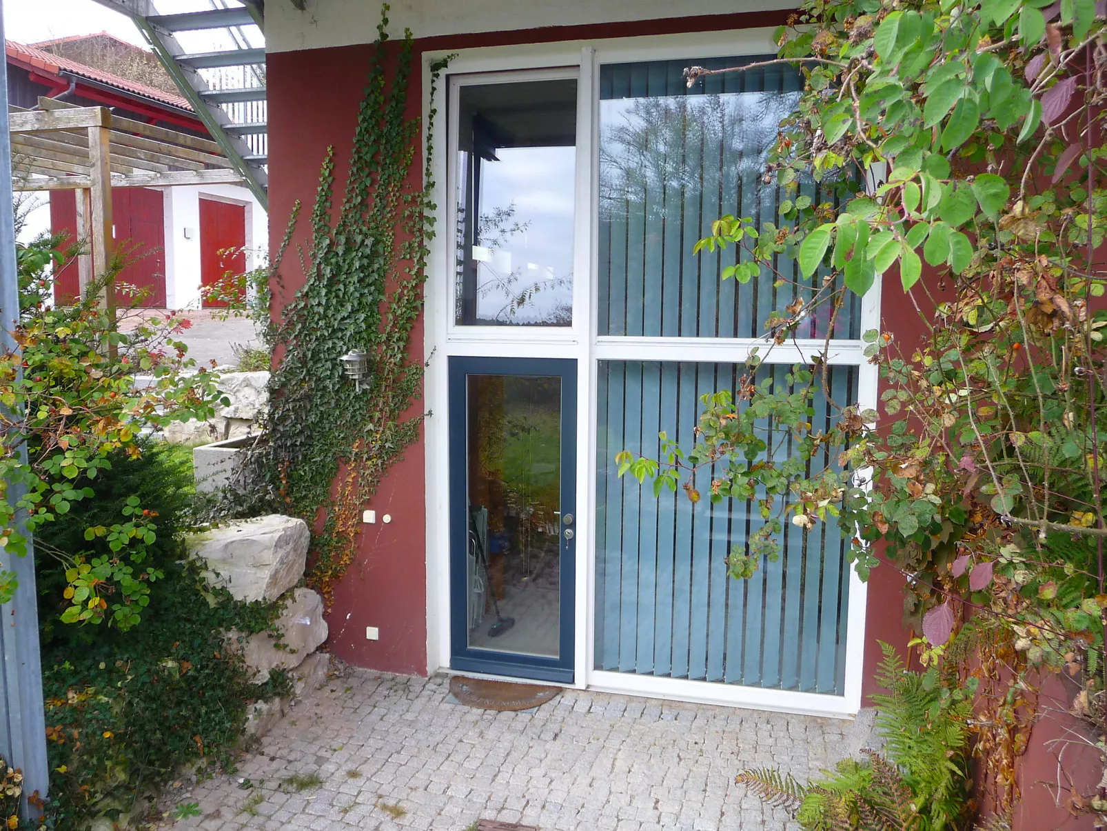 Rosengarten-Outside