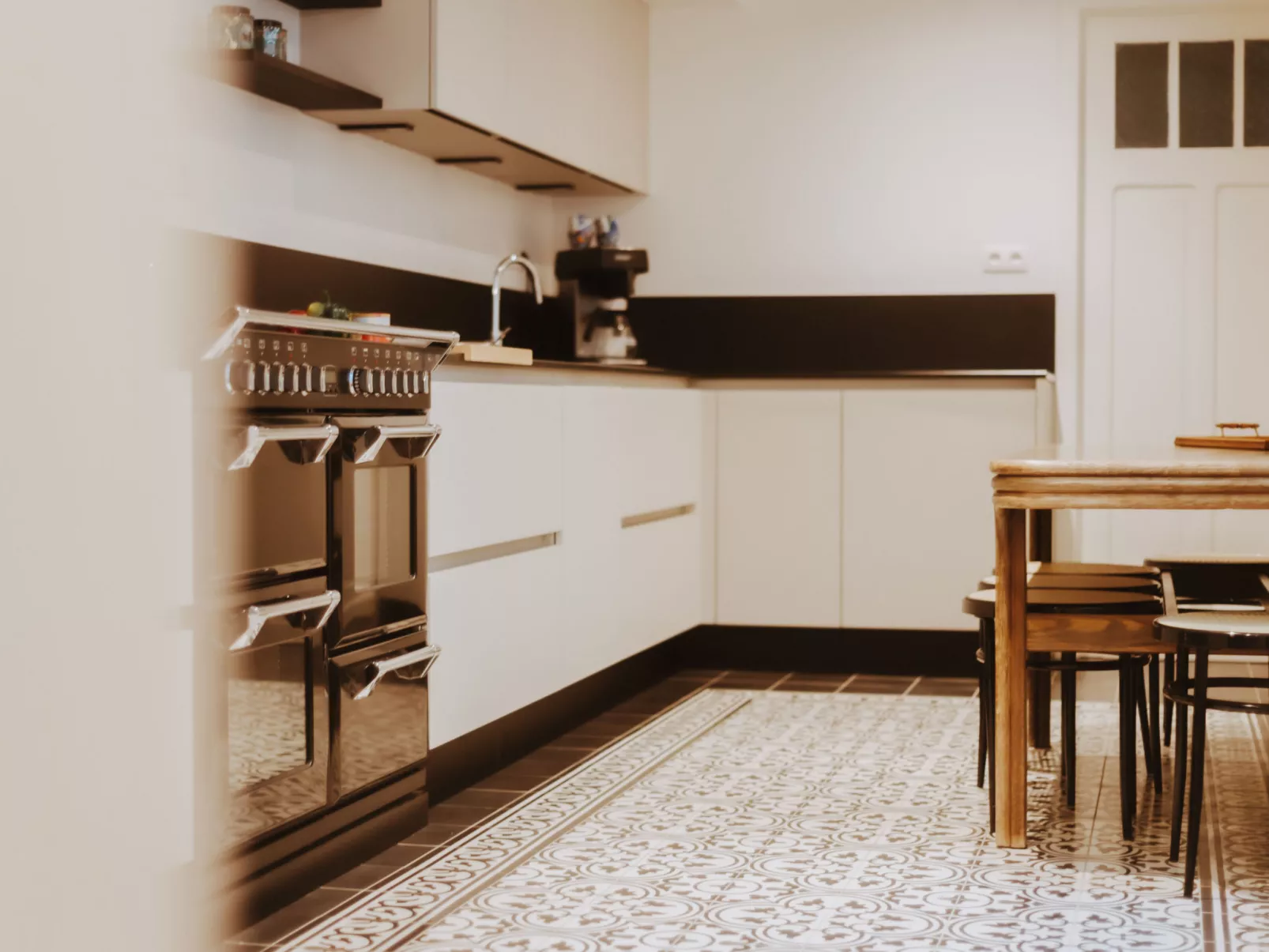 Historical and spacious-Dedans