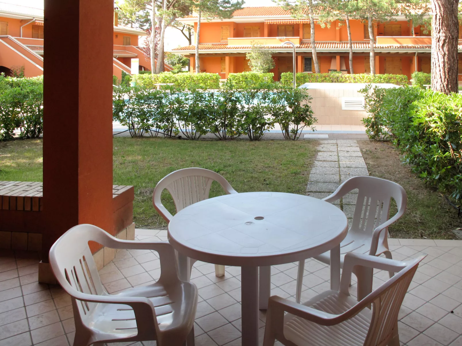 Villaggio Capistrano-Outside