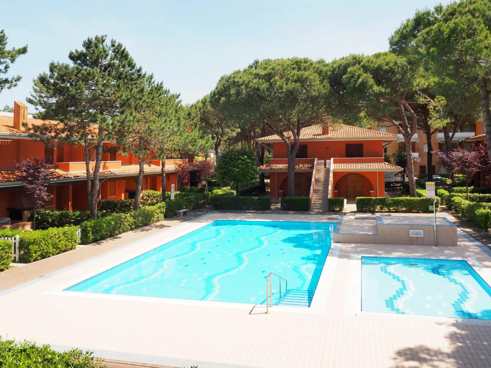 Villaggio Capistrano-Outside